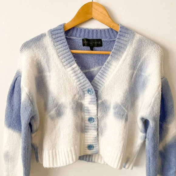 Kendall + Kylie Tie Dye Soft Knit Cropped Cardigan Sweater White Blue Size Small - Picture 4 of 7